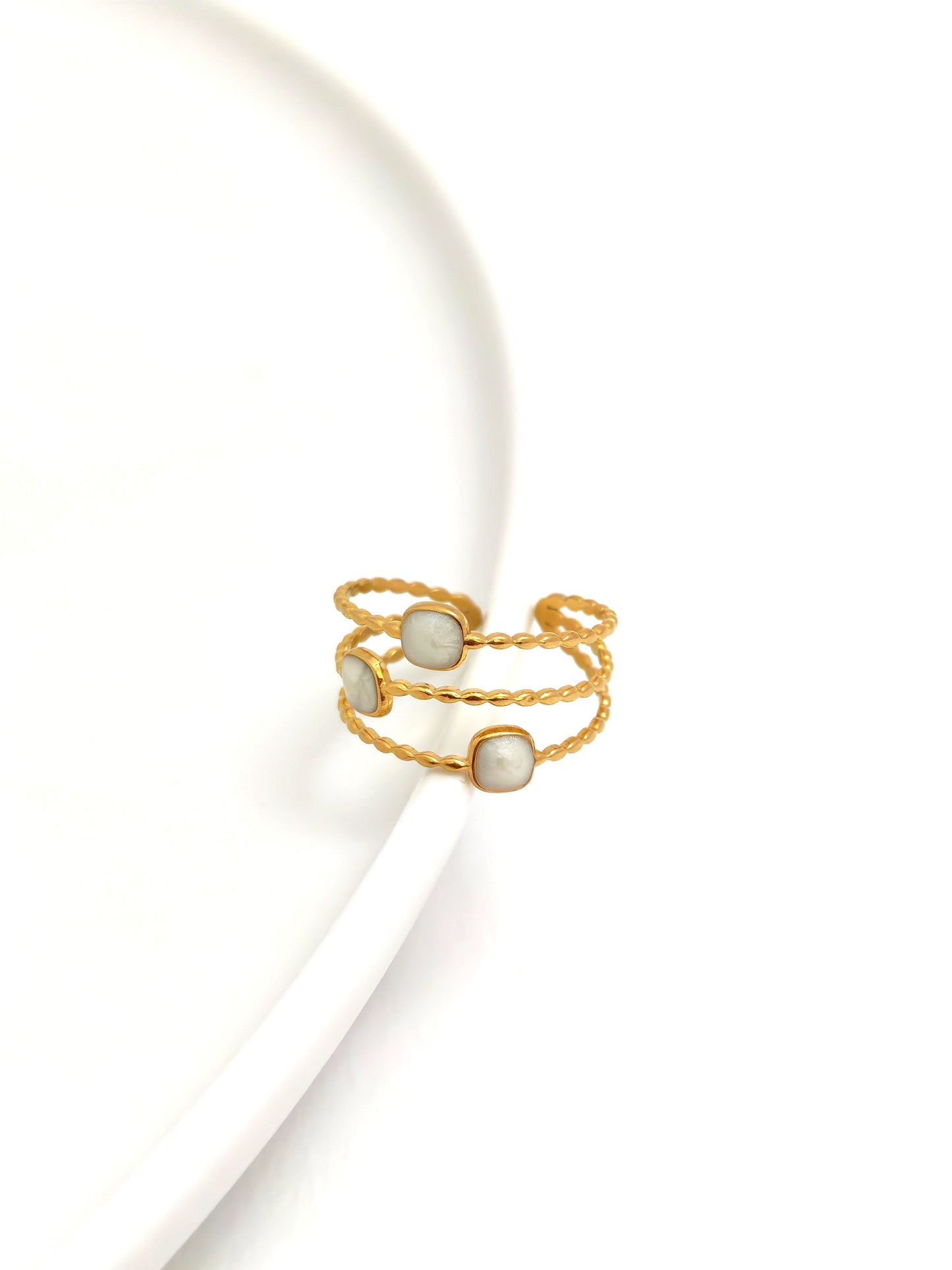 WHITE DOTS STAINLESS RING