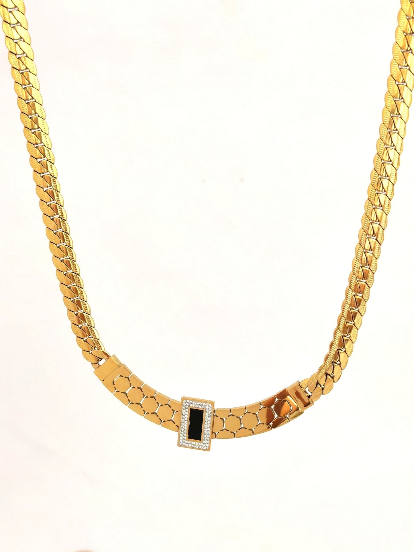 TOVAL STAINLESS NECKLACE