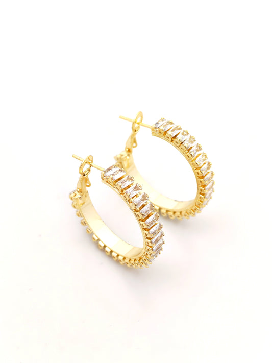SOIREE GOLDEN HOOP EARRING