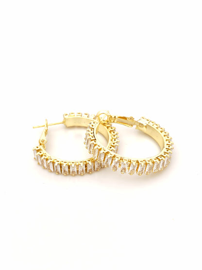 SOIREE GOLDEN HOOP EARRING