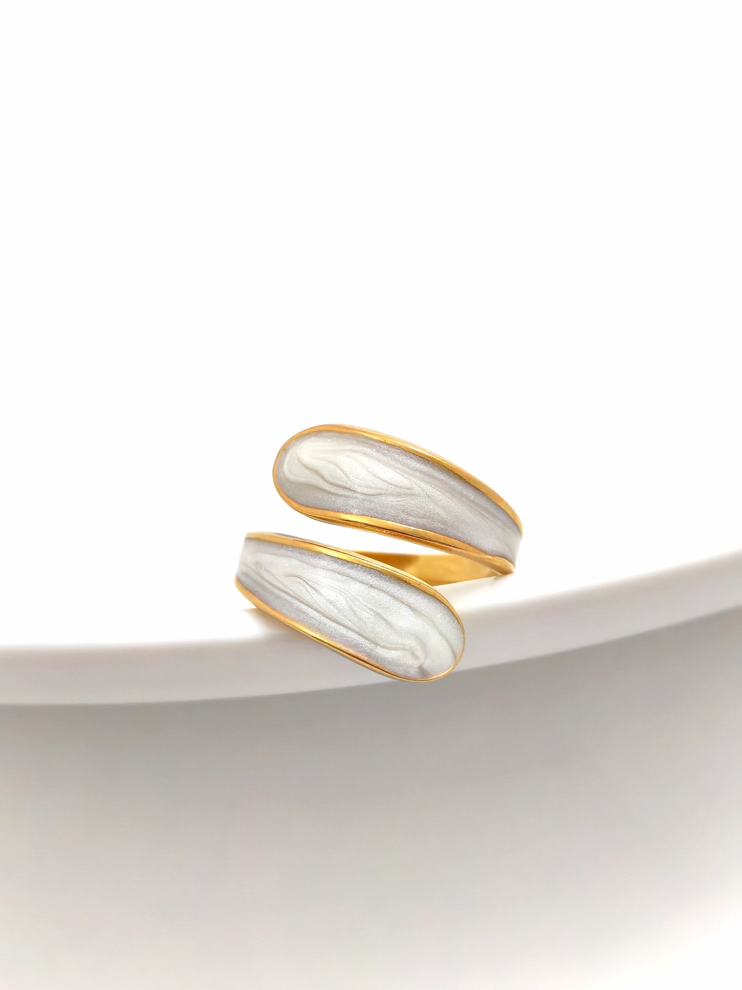 AURELIA GOLDEN STAINLESS STEEL RING