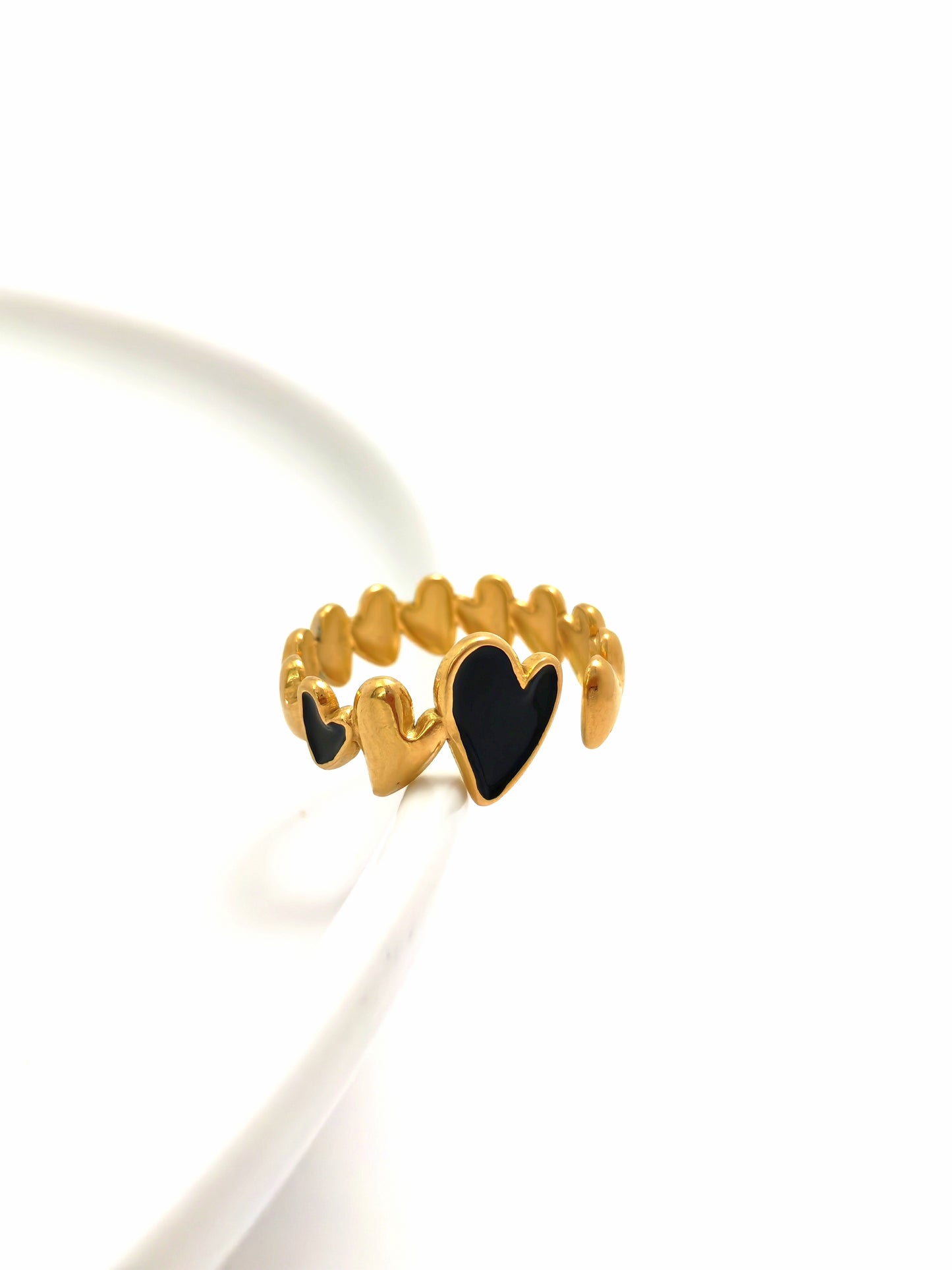WINDING BLACK HEARTS STAILESS STEEL RING
