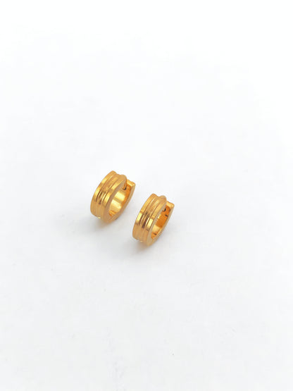 GIANA HOOP EARRING