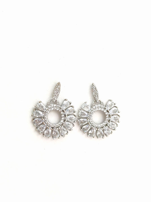 SOIREE SIlver STUD EARRING