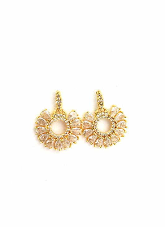 SOIREE GOLDEN STUD EARRING