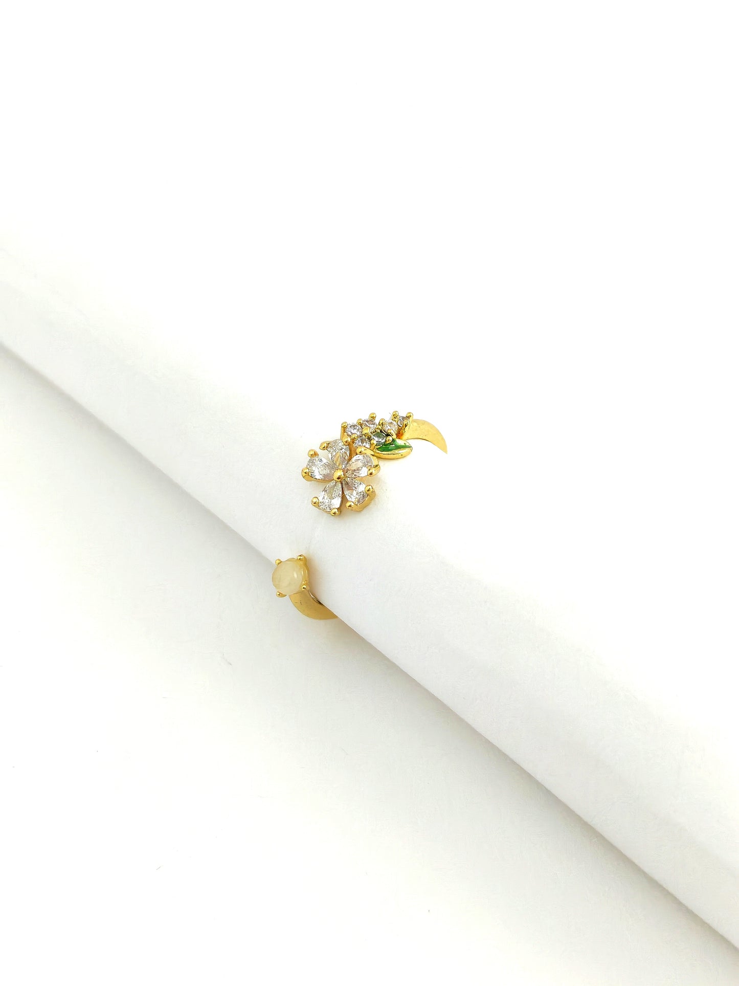 FLOWERY FREE SIZE RING