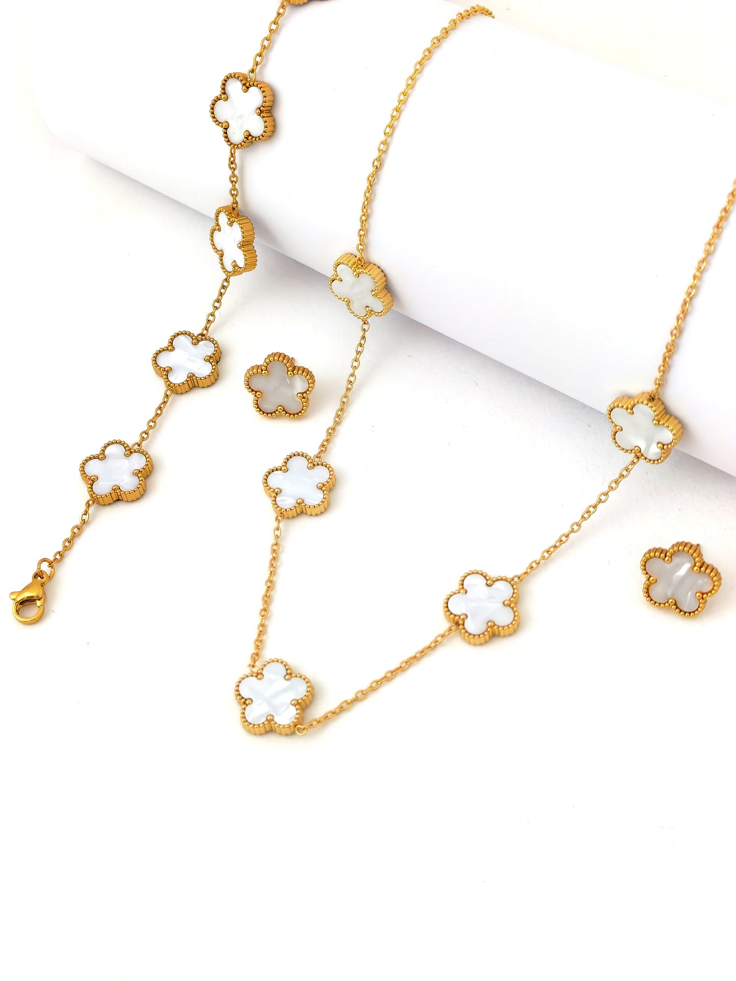 WHITE FLOWER STAINLESS SET