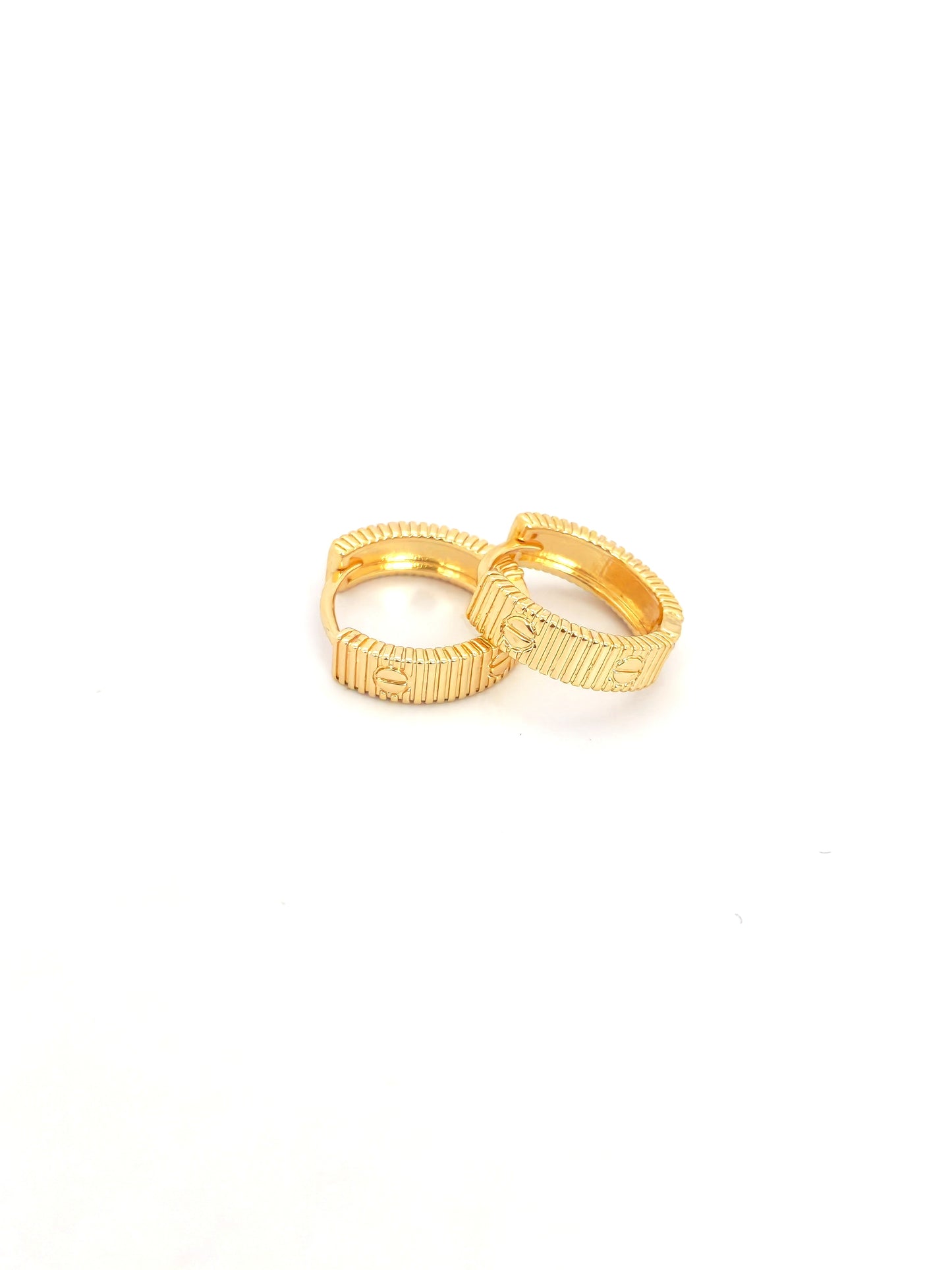 CRTR GOLD PLATED COPPER HOOP EARRING