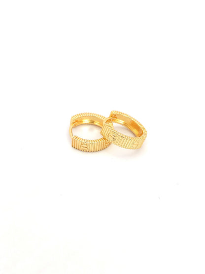 CRTR GOLD PLATED COPPER HOOP EARRING