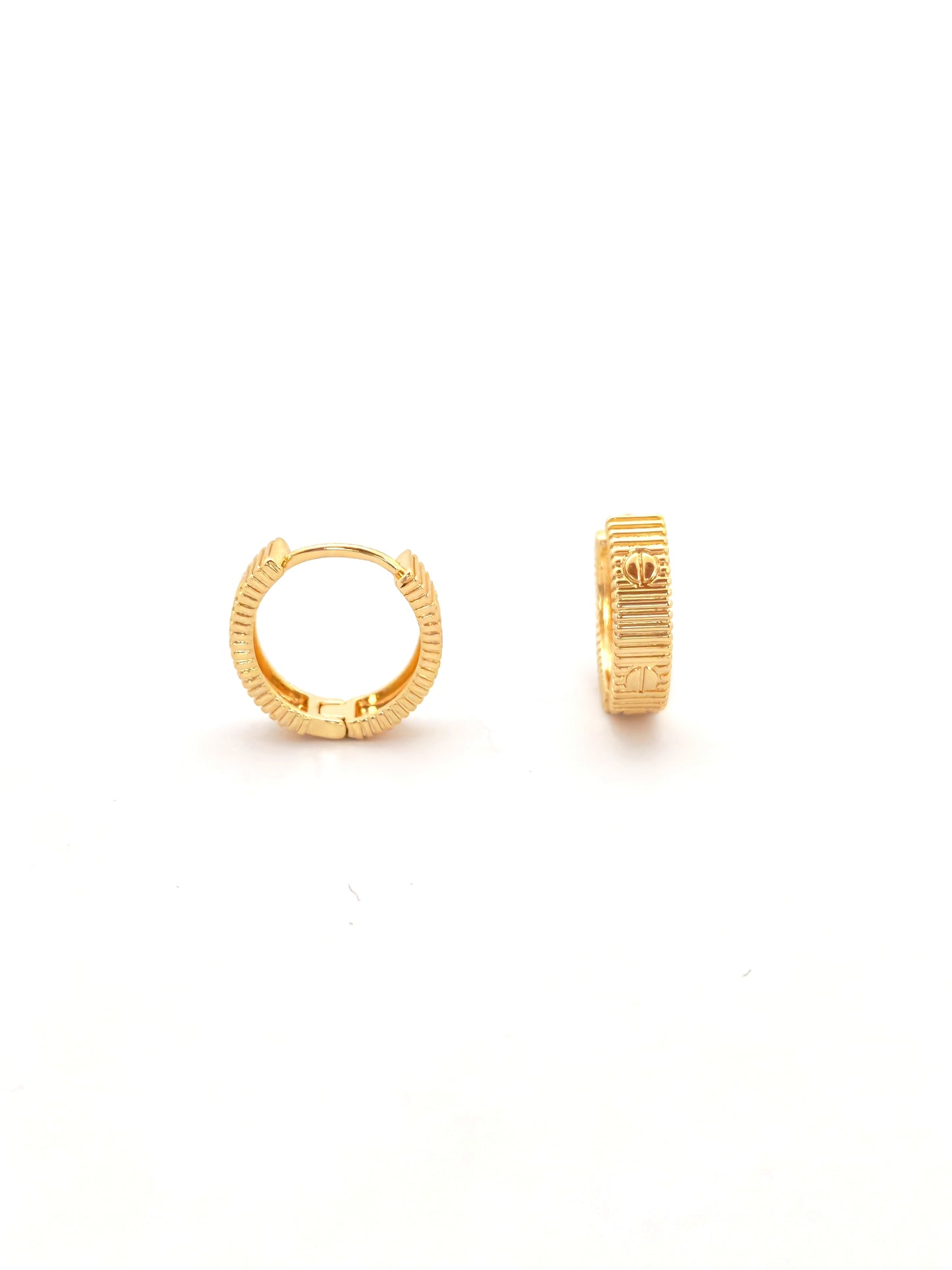 CRTR GOLD PLATED COPPER HOOP EARRING