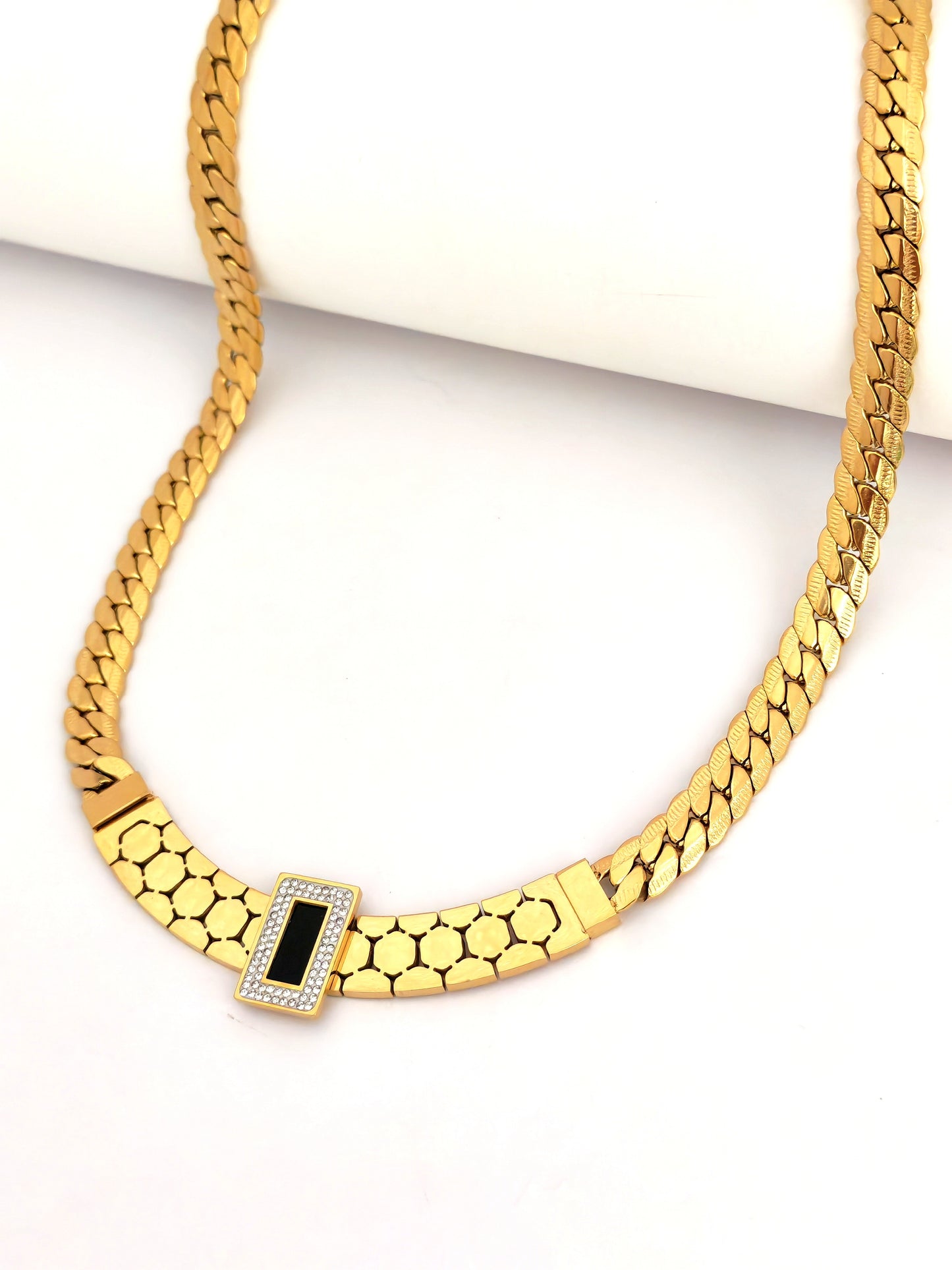 TOVAL STAINLESS NECKLACE