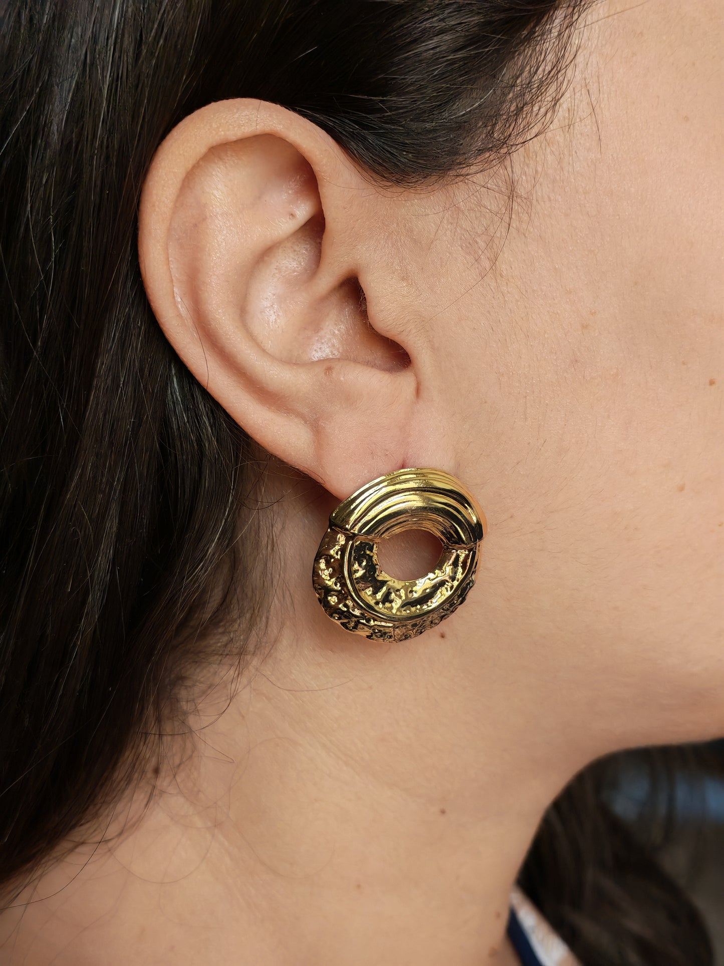 JORA GOLD-PLATED STAINLESS STUD EARRING